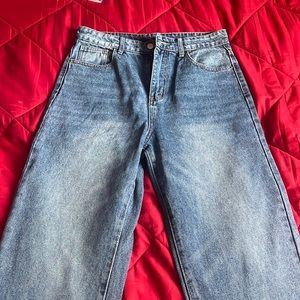 Baggy jeans